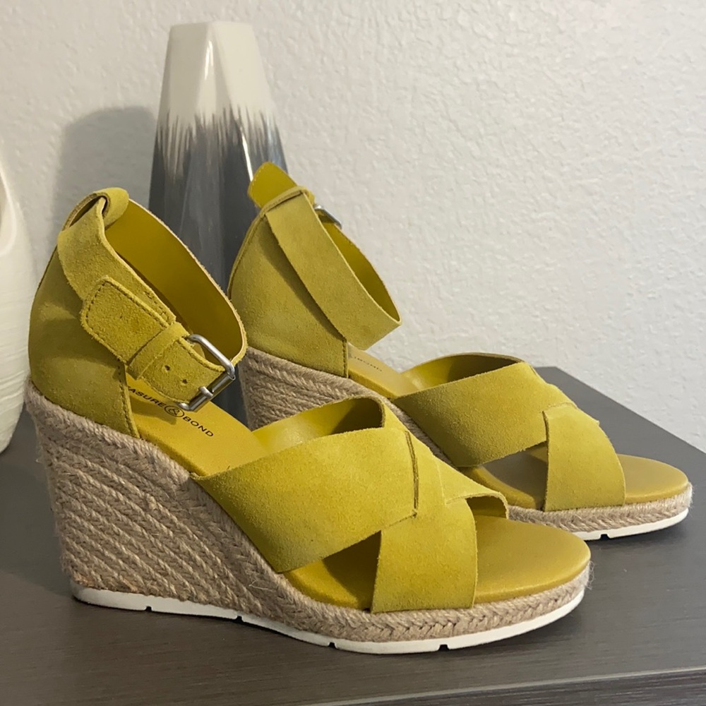 Treasure & Bond Espadrille Wedge. Size 8